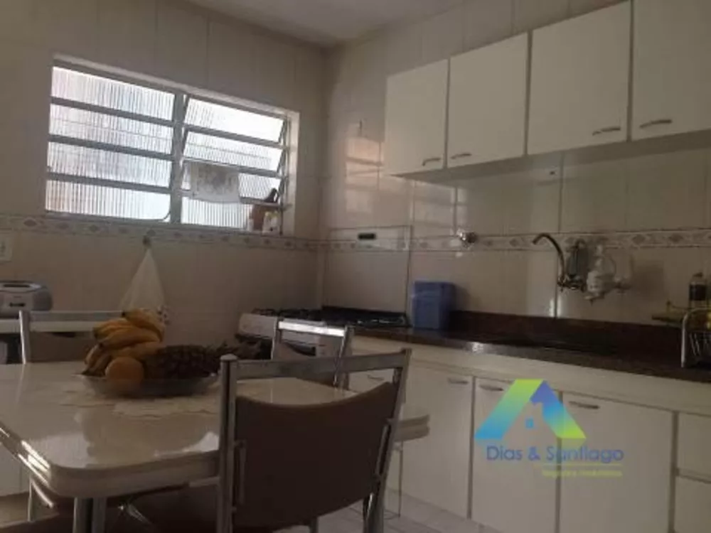 Sobrado à venda com 3 quartos, 195m² - Foto 6