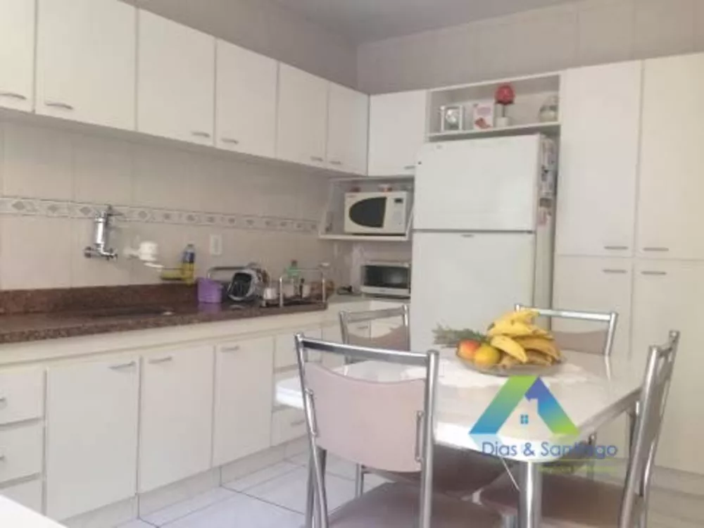 Sobrado à venda com 3 quartos, 195m² - Foto 5