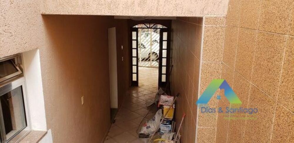 Sobrado à venda com 4 quartos, 270m² - Foto 5