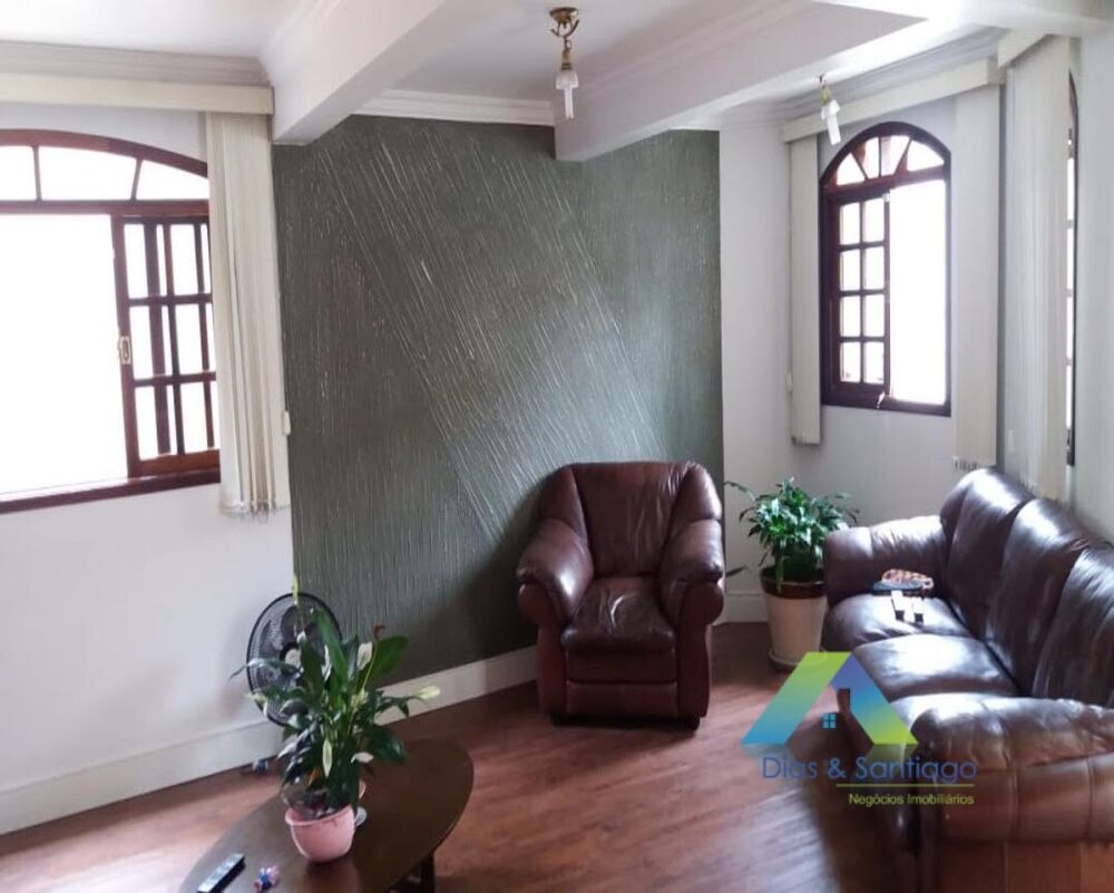 Sobrado à venda com 3 quartos, 250m² - Foto 2