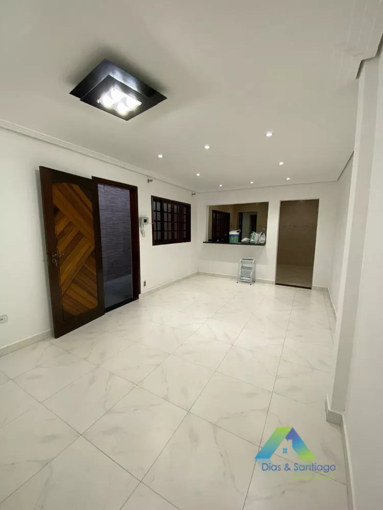 Casa à venda com 3 quartos, 150m² - Foto 4