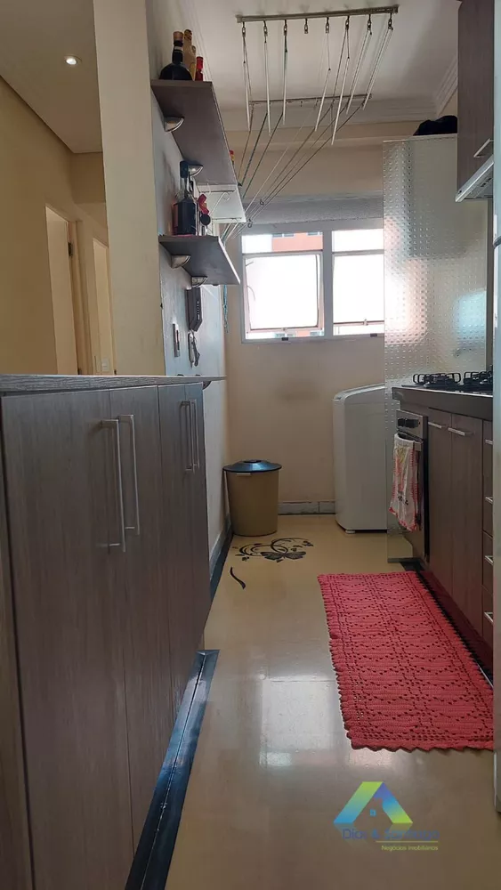 Apartamento à venda com 2 quartos, 44m² - Foto 3