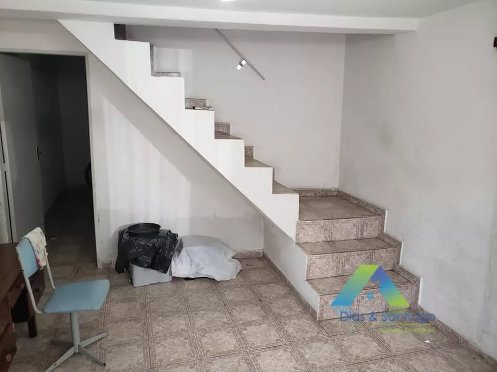 Sobrado à venda com 3 quartos, 60m² - Foto 2