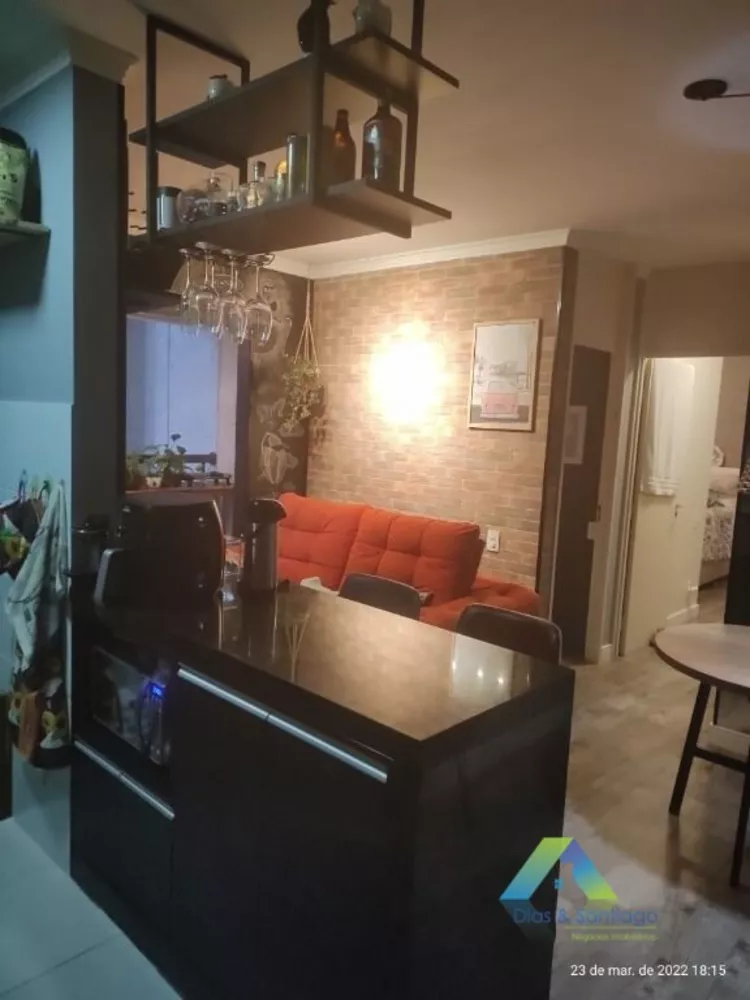 Apartamento à venda com 2 quartos, 56m² - Foto 3