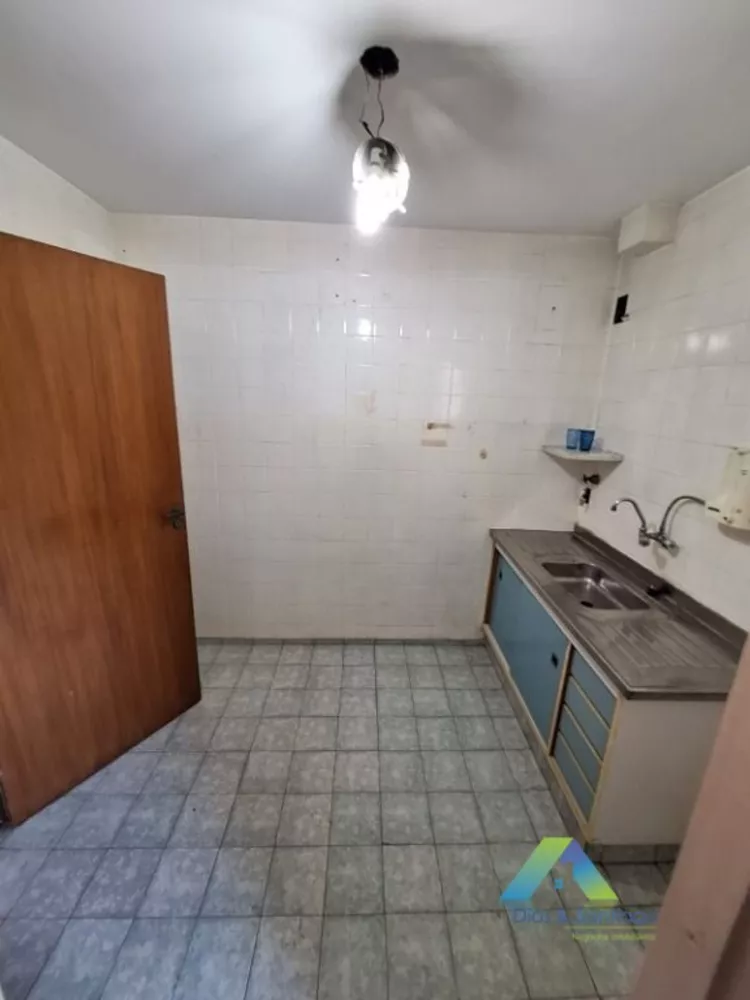 Apartamento à venda com 2 quartos, 60m² - Foto 2