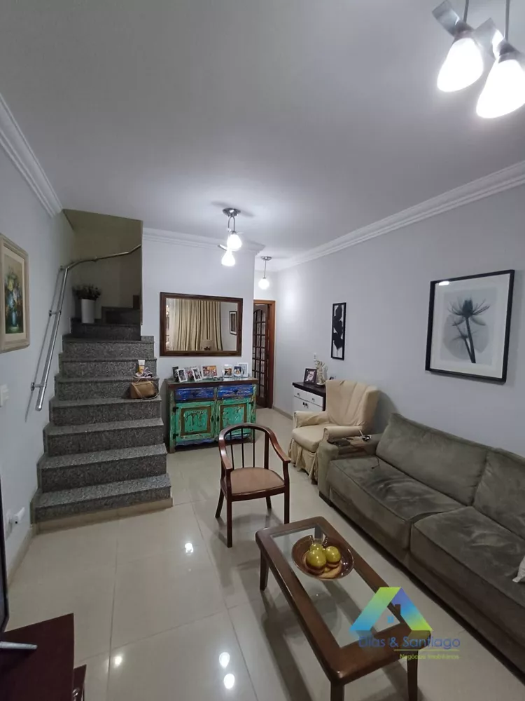 Casa à venda com 3 quartos, 100m² - Foto 2