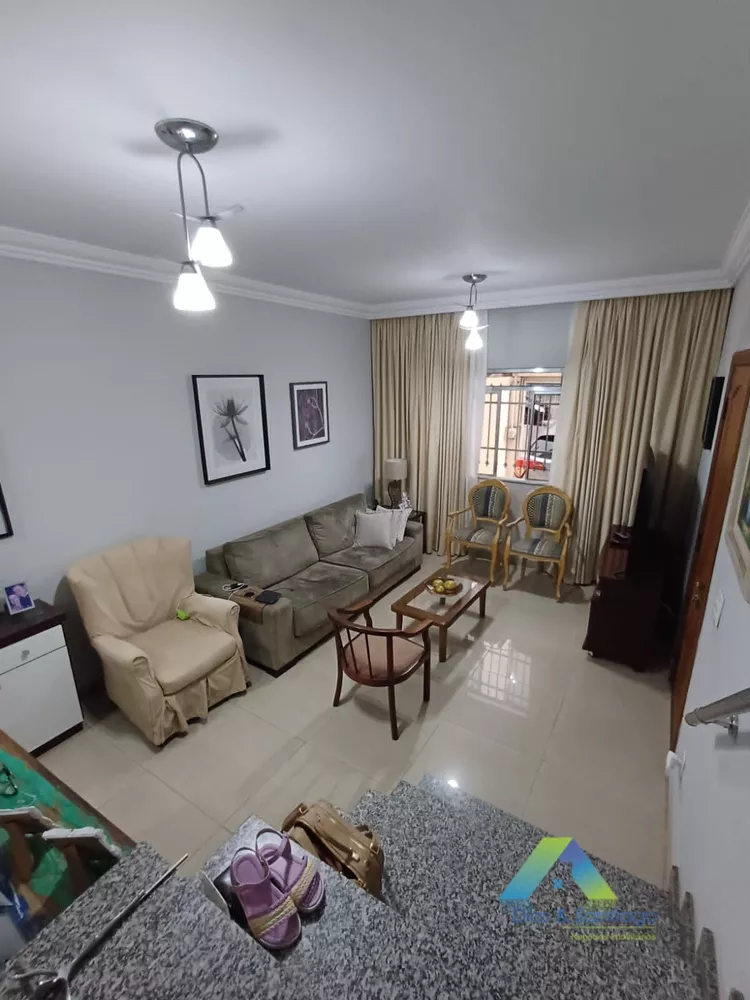 Casa à venda com 3 quartos, 100m² - Foto 3