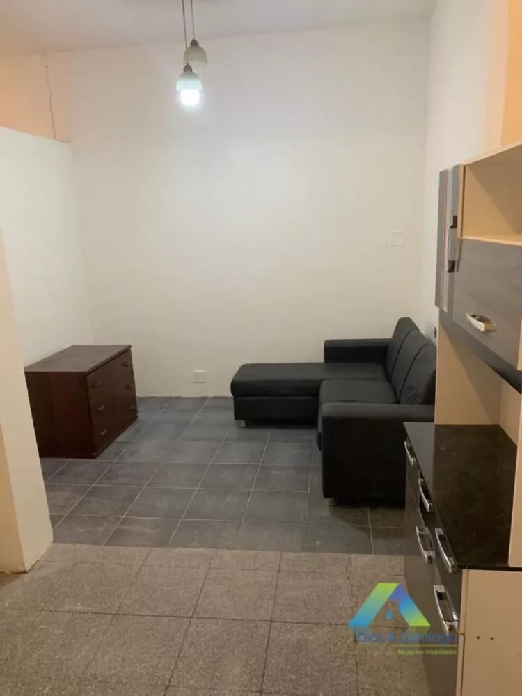 Sobrado à venda com 7 quartos, 233m² - Foto 1