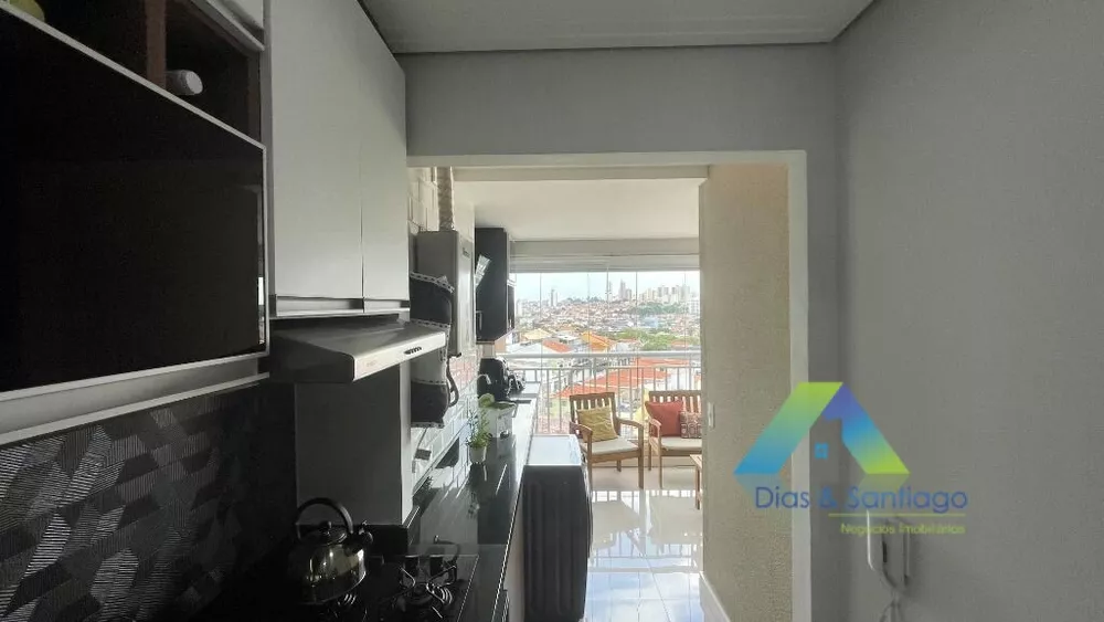 Apartamento à venda com 2 quartos, 64m² - Foto 4