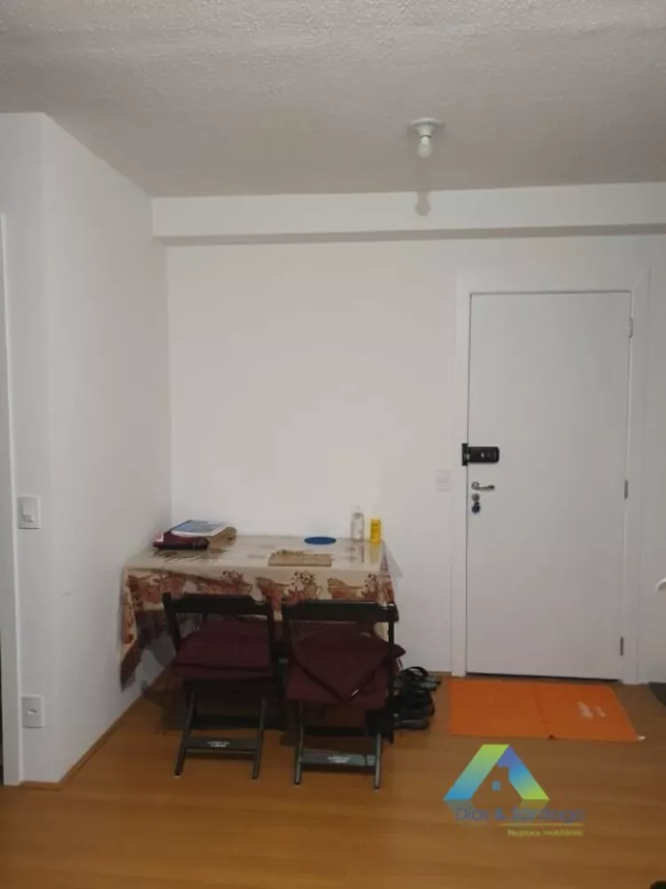 Apartamento à venda com 2 quartos, 40m² - Foto 2