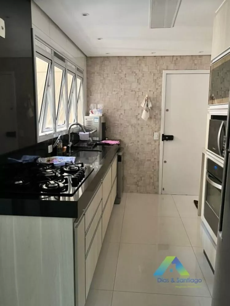 Apartamento à venda com 4 quartos, 155m² - Foto 2