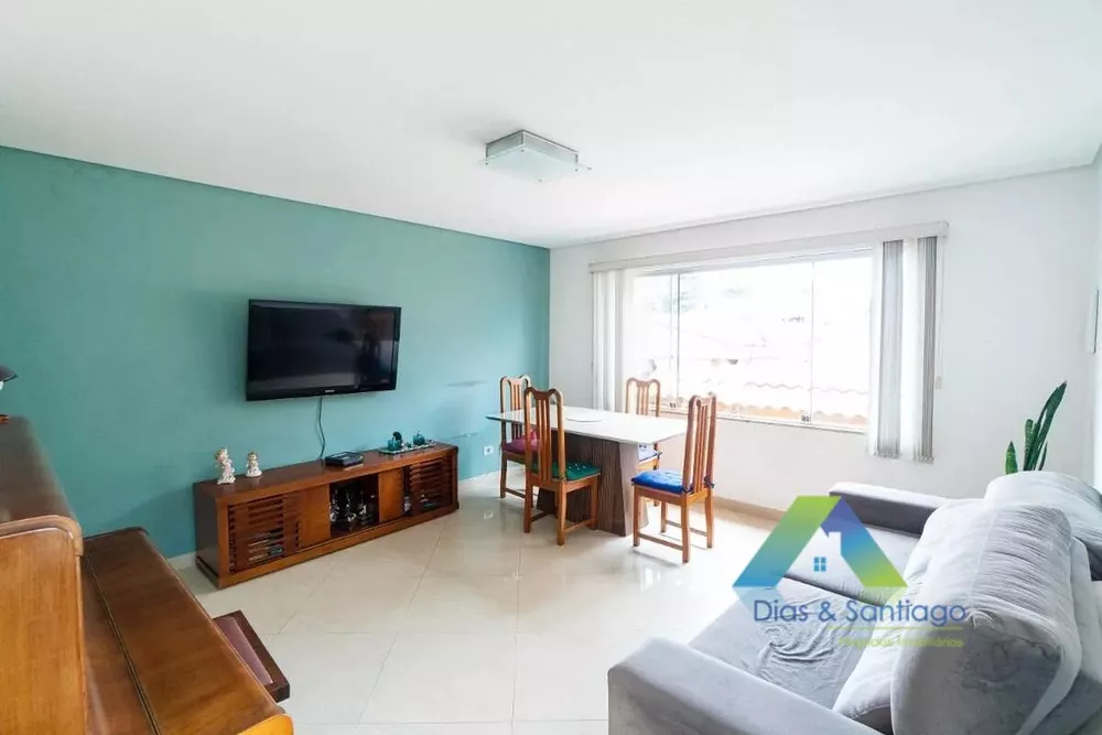 Casa, 3 quartos, 210 m² - Foto 1