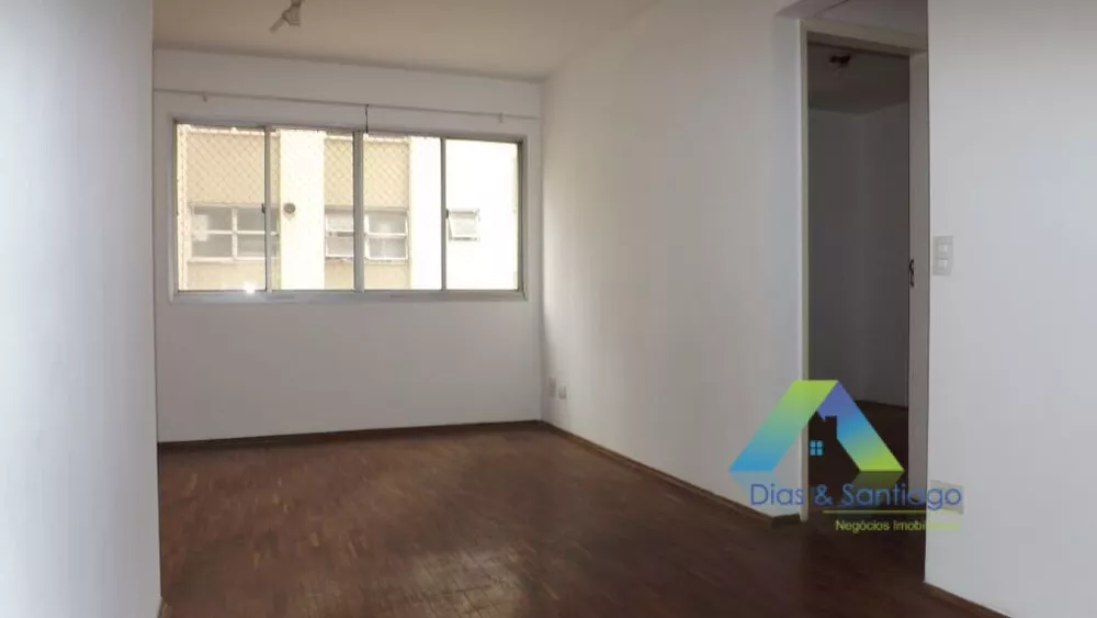 Apartamento à venda com 3 quartos, 75m² - Foto 2