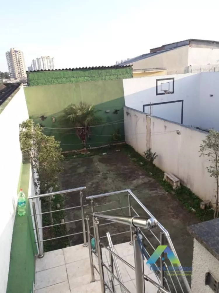 Sobrado à venda com 3 quartos, 190m² - Foto 2