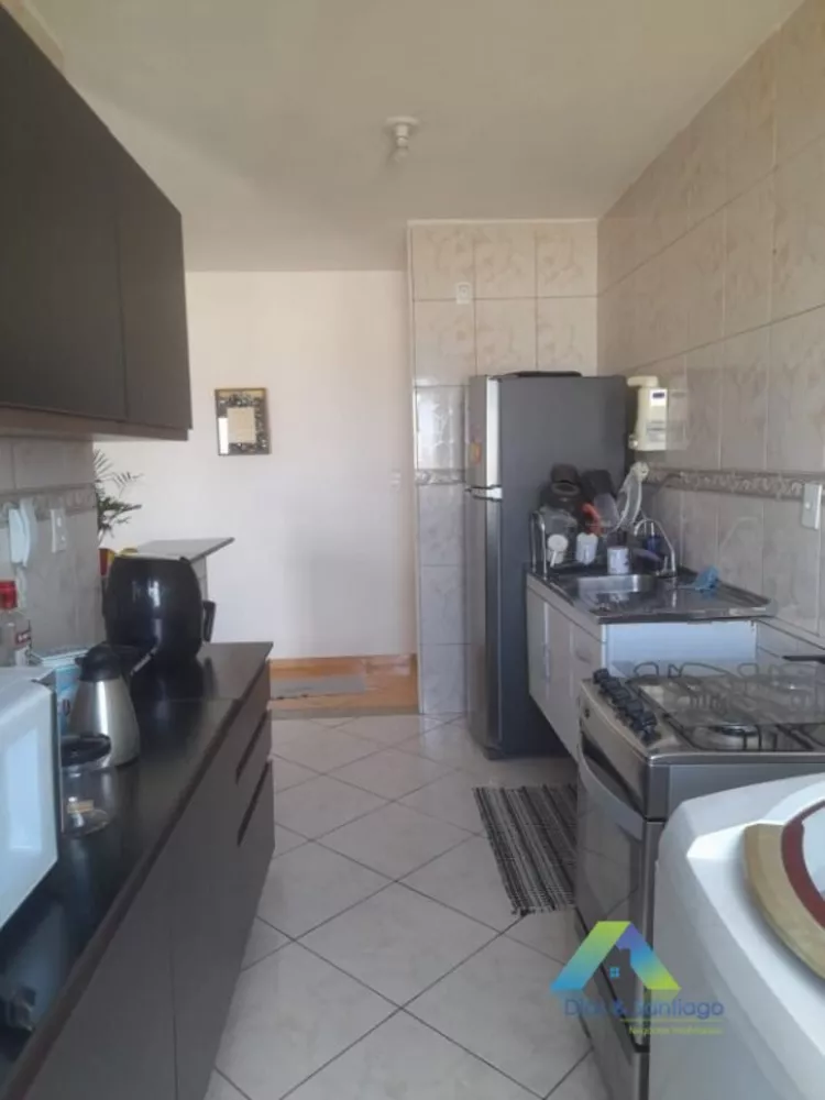 Apartamento à venda com 2 quartos, 70m² - Foto 3