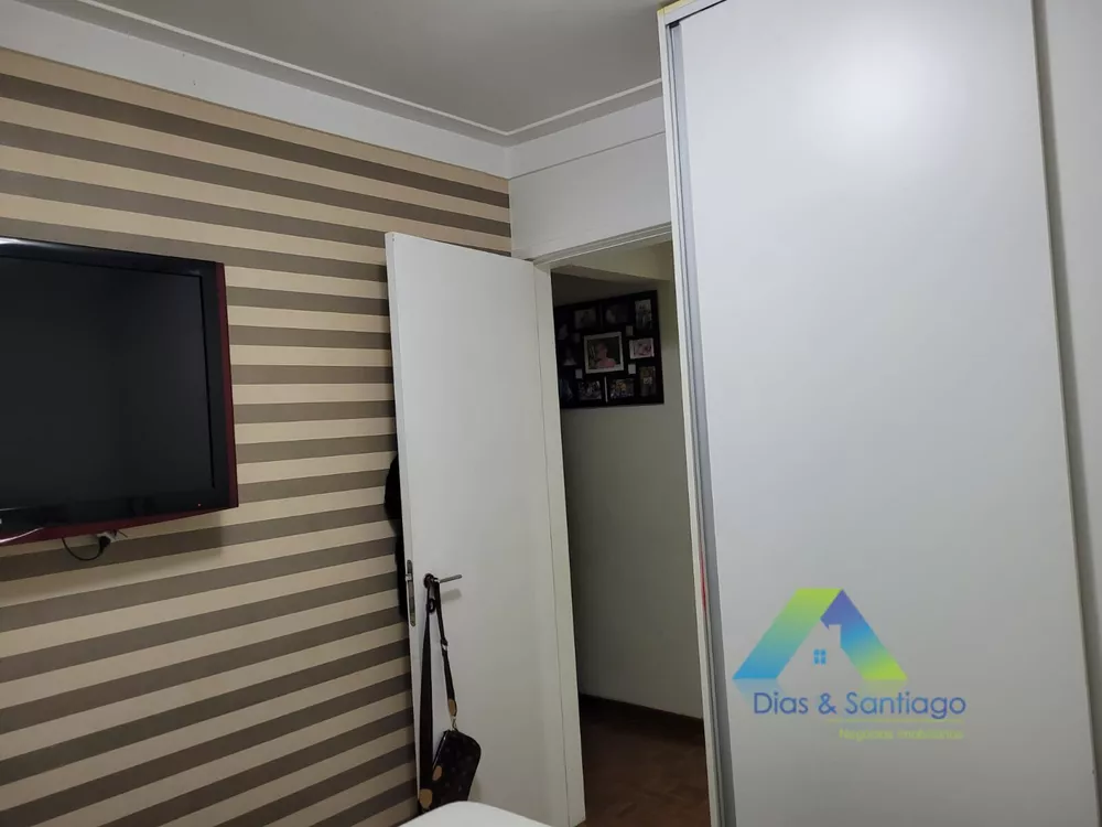 Apartamento à venda com 2 quartos, 60m² - Foto 2