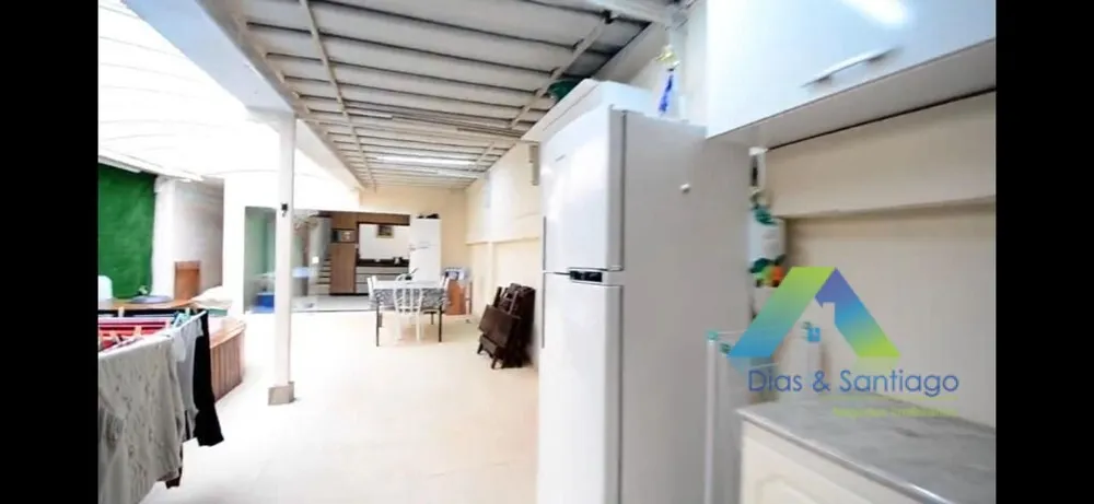 Casa, 4 quartos, 220 m² - Foto 22