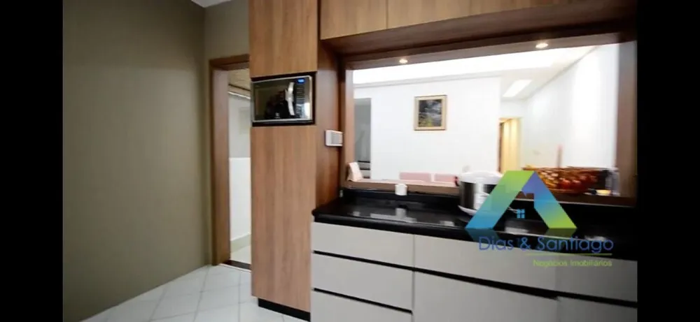 Casa, 4 quartos, 220 m² - Foto 3