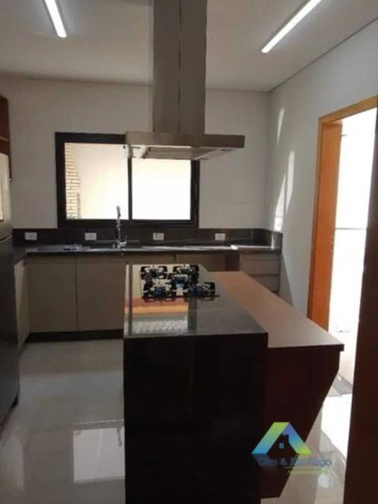 Sobrado à venda com 3 quartos, 194m² - Foto 4