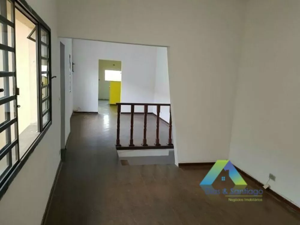 Casa à venda com 3 quartos, 120m² - Foto 1