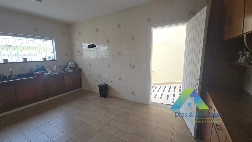 Casa, 3 quartos, 181 m² - Foto 1