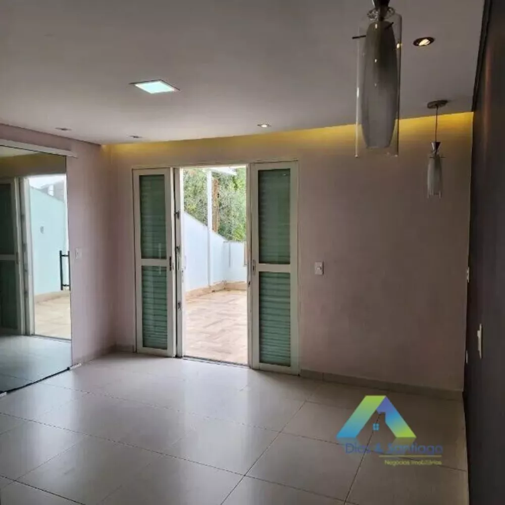 Sobrado à venda com 3 quartos, 210m² - Foto 6