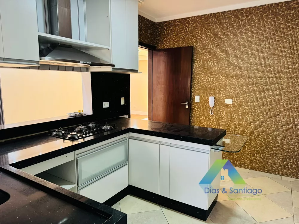 Apartamento à venda com 3 quartos, 127m² - Foto 1