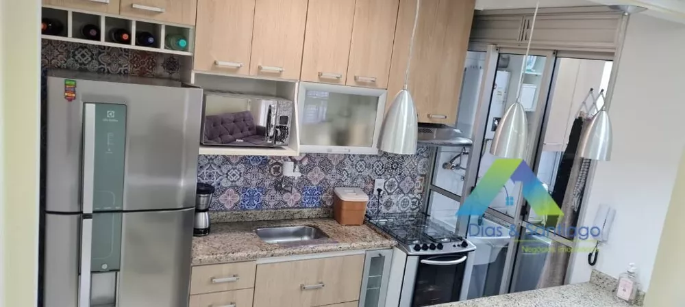 Apartamento à venda com 2 quartos, 50m² - Foto 2