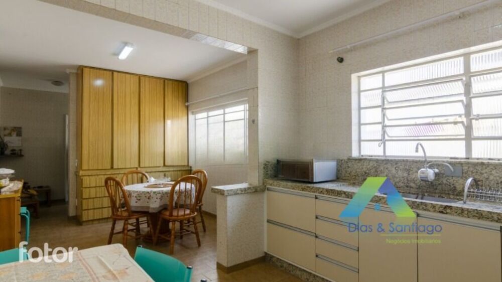 Casa, 5 quartos, 252 m² - Foto 2