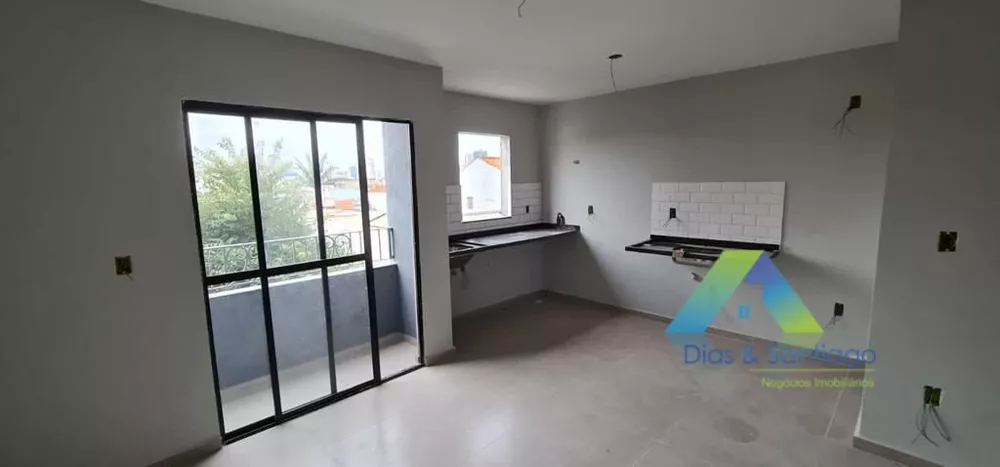 Apartamento à venda com 2 quartos, 38m² - Foto 2