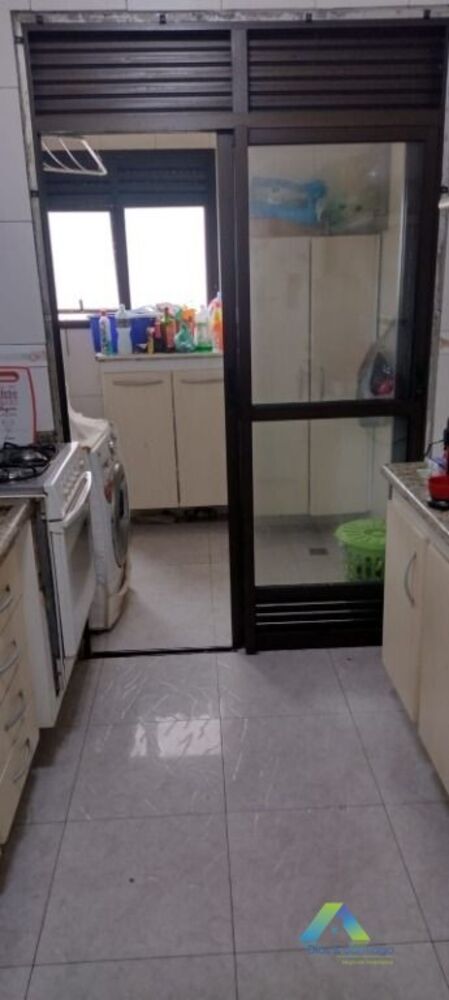 Apartamento à venda com 3 quartos, 76m² - Foto 3