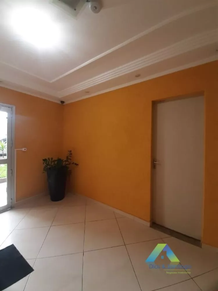 Apartamento à venda com 3 quartos, 64m² - Foto 3