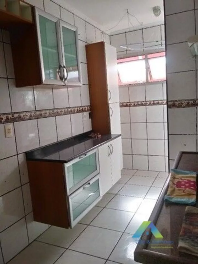 Apartamento à venda com 2 quartos, 57m² - Foto 2