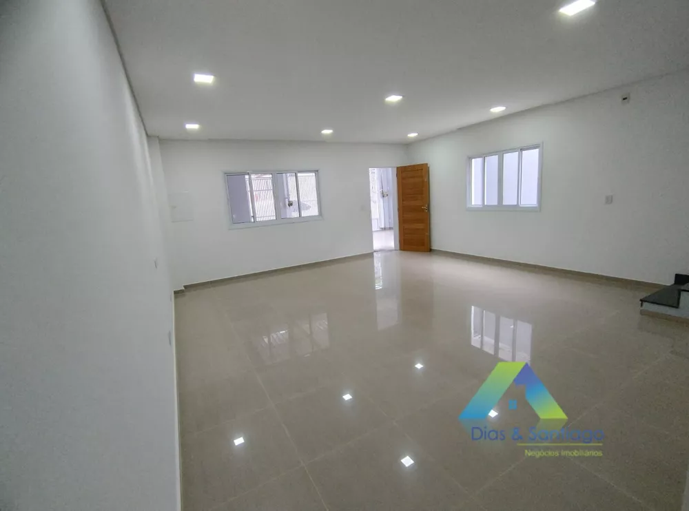 Sobrado para alugar com 4 quartos, 208m² - Foto 1