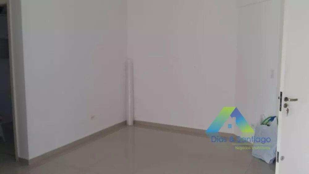 Apartamento à venda com 3 quartos, 87m² - Foto 4