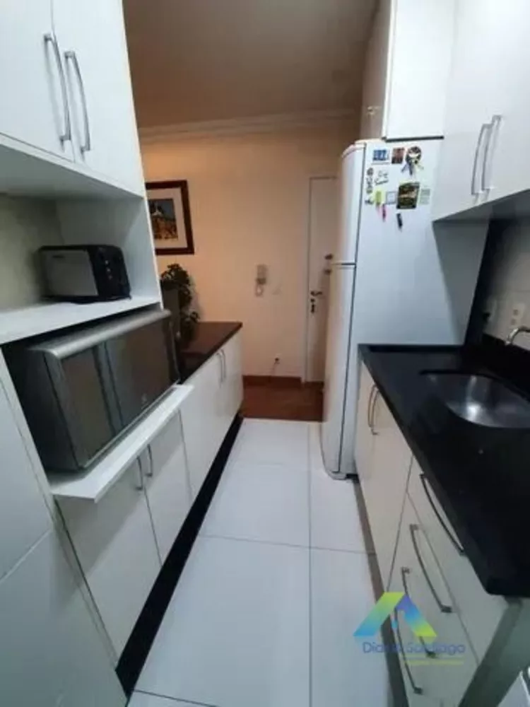 Apartamento à venda com 3 quartos, 65m² - Foto 2