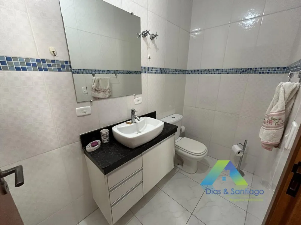 Casa, 3 quartos, 243 m² - Foto 3