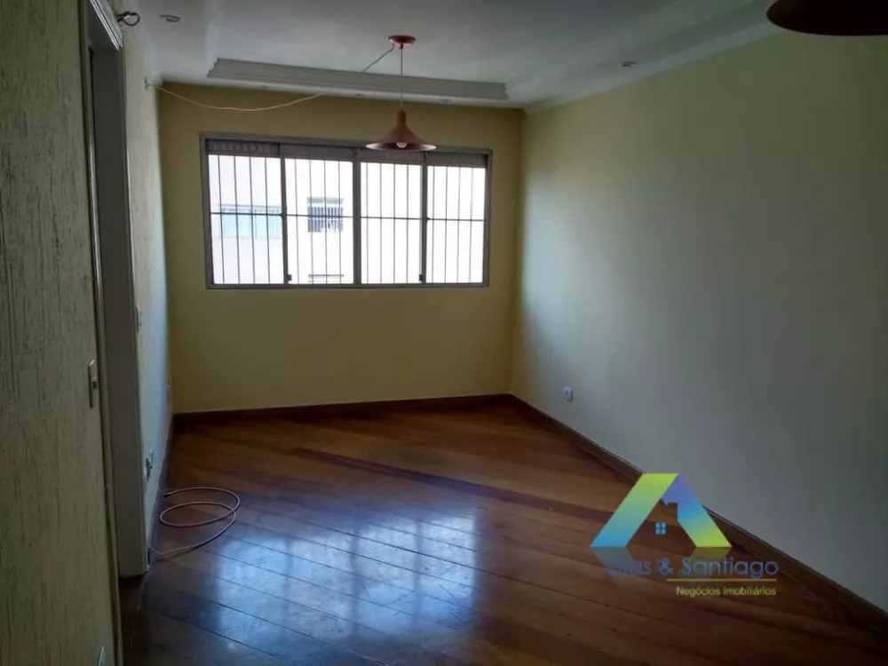 Apartamento à venda com 3 quartos, 76m² - Foto 2