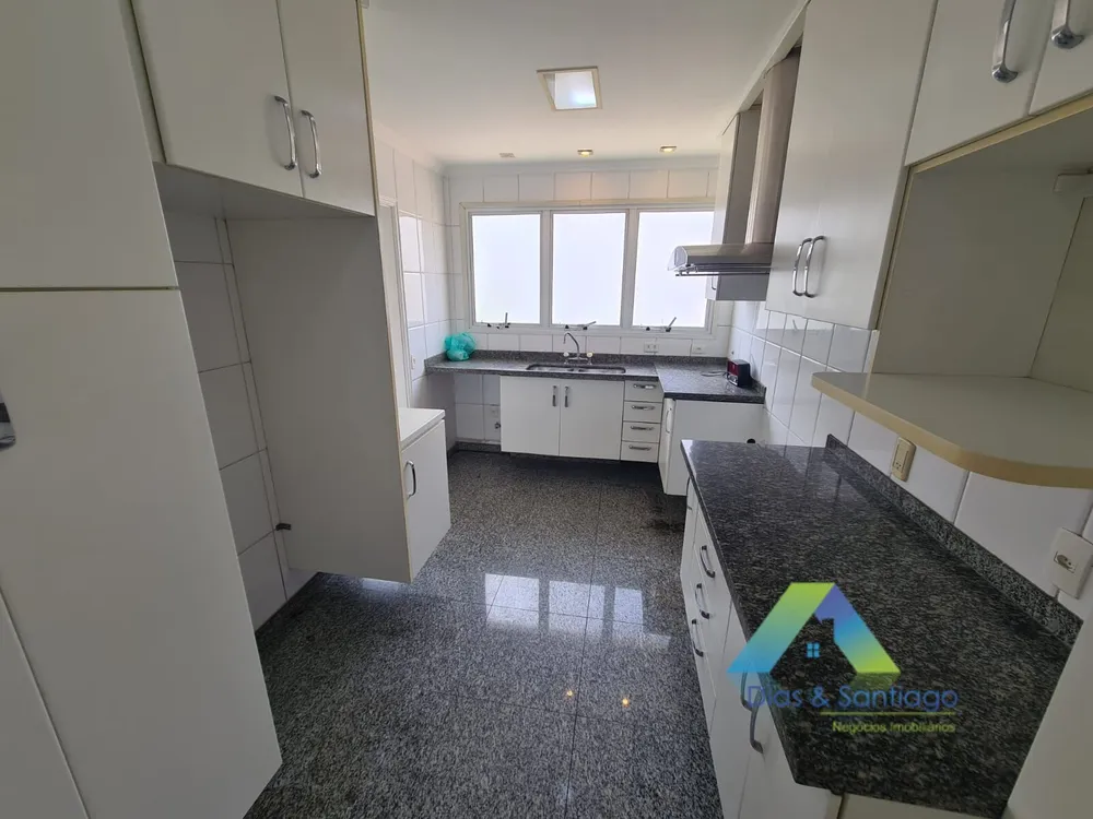 Apartamento, 3 quartos, 250 m² - Foto 2