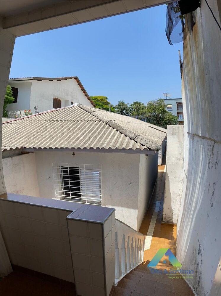 Casa, 3 quartos, 241 m² - Foto 2