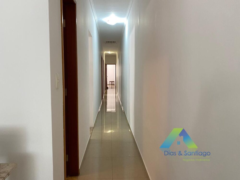 Casa, 3 quartos, 241 m² - Foto 6