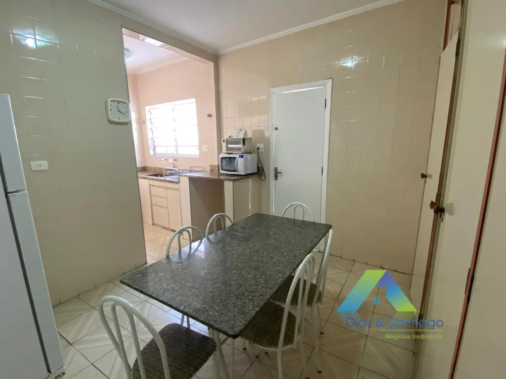 Casa, 3 quartos, 241 m² - Foto 4