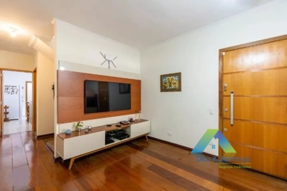 Sobrado à venda com 4 quartos, 160m² - Foto 1