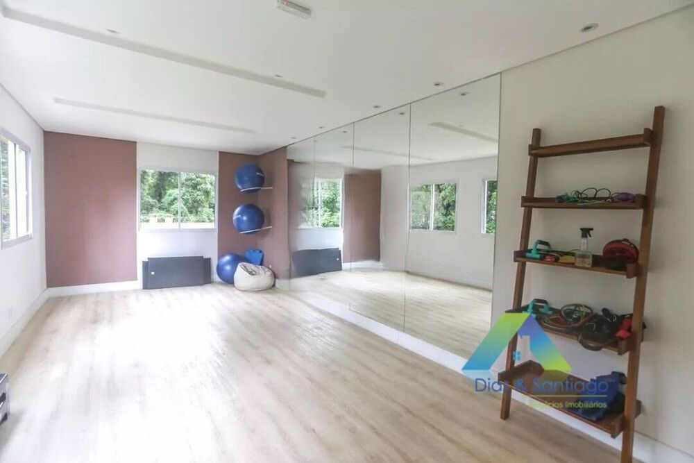 Apartamento à venda com 2 quartos, 40m² - Foto 10