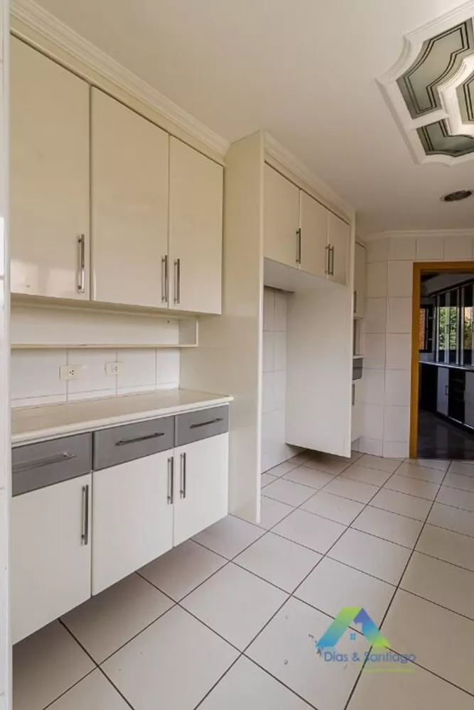 Apartamento à venda com 4 quartos, 196m² - Foto 4