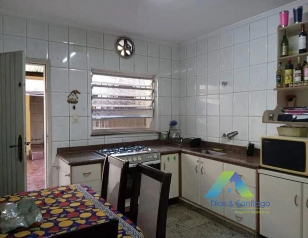 Sobrado à venda com 2 quartos, 100m² - Foto 5