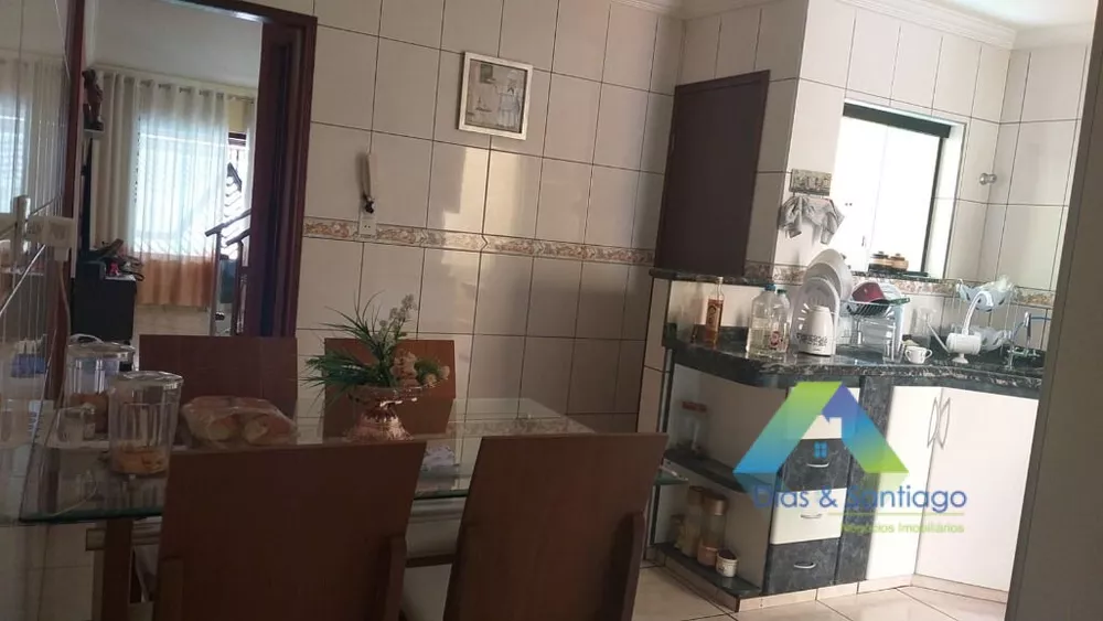 Sobrado à venda com 3 quartos, 175m² - Foto 4