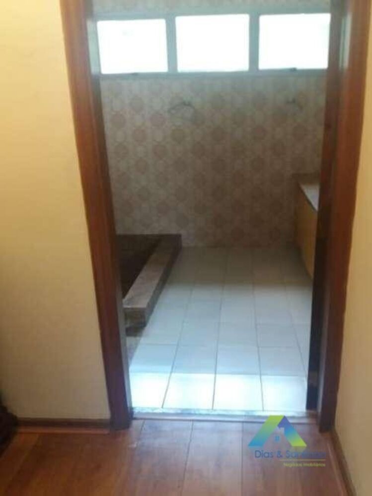 Casa à venda com 4 quartos, 450m² - Foto 5