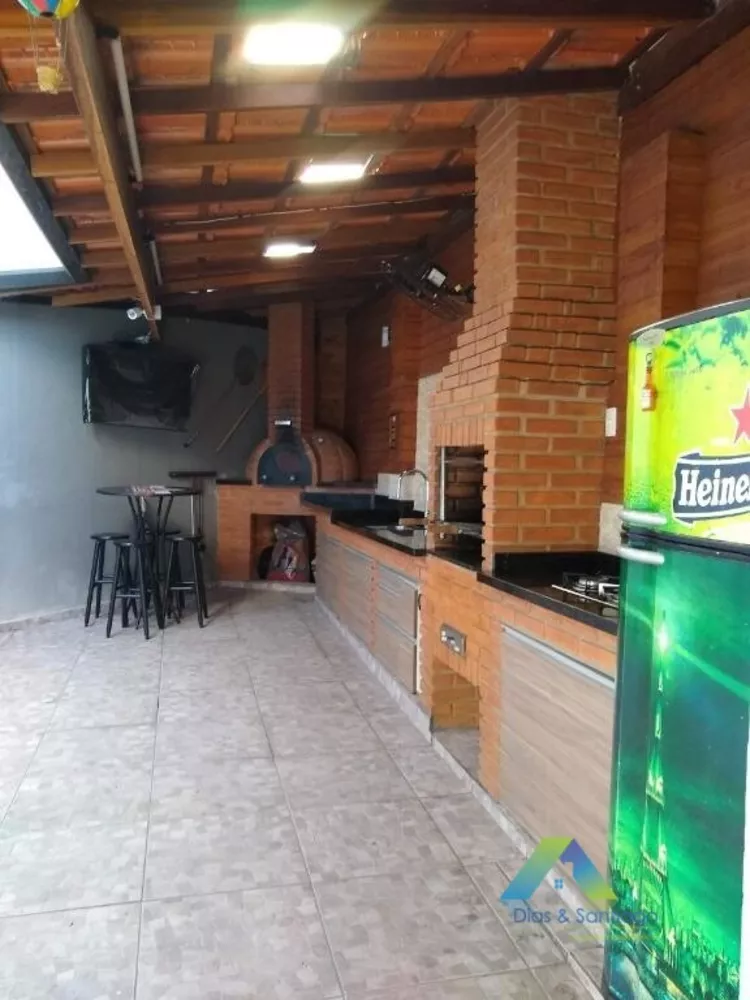 Sobrado à venda com 2 quartos, 115m² - Foto 1