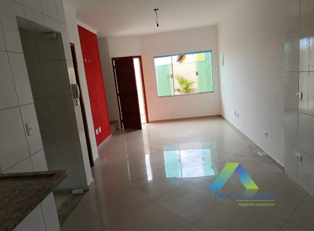 Sobrado à venda com 2 quartos, 112m² - Foto 1